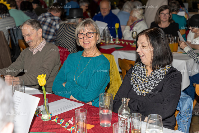 Seniorenbund - Fleischnudel Essen beim Gfrerer-Lipp | Bildershop von pixelworld.at - Realisiert mit Pictrs.com
