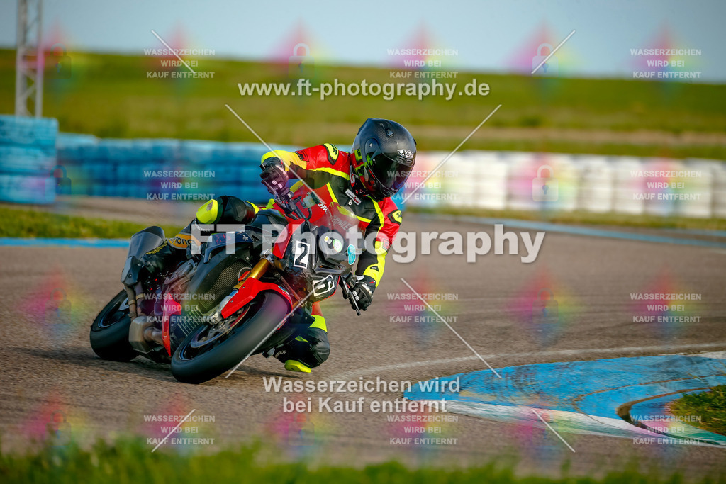 _MOT0307 | Hier findet Ihr Bilder von Touristenfahrten auf der Nürburgring Nordschleife oder von anderen Veranstaltungen die ich besucht habe. Viel Spass beim Durch Schauen 