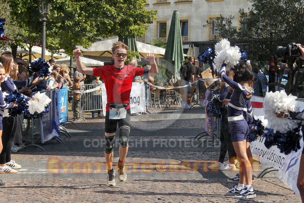 250824_1235_EV4_9295 | Sportfotografie im Rhein-Sieg Kreis, Köln, Bonn, NRW, Rheinland Pfalz, Hessen, etc. Unser Tätigkeitsfeld umfasst den Laufsport vom Volkslauf über den Marathon, Duathlon, Triathon bis zum Ultralauf wie Kölnpfad Ultra oder Schindertrail.