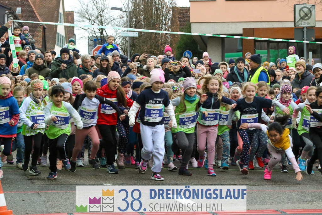 400m AOK Junior Cup | 3 Koenigslauf 2024 400m AOK Junior Cup - Realisiert mit Pictrs.com