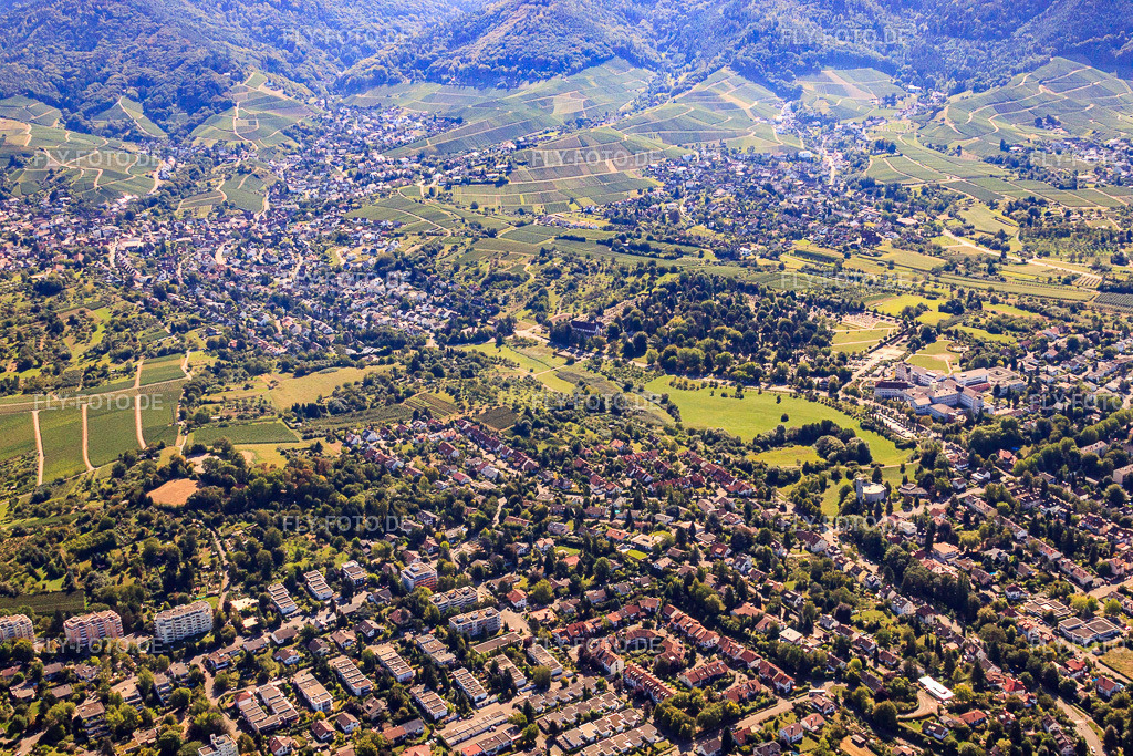 Stadtteil Ost bis Zell-Weierbach | Luftbild: Stadtteil Ost bis Zell-Weierbach in Offenburg im Bundesland Baden-Württemberg in Deutschland. Foto: IMG_20760.jpg vom 31.08.2009 durch Werner Riehm/FLY-FOTO.de - Realisiert mit Pictrs.com