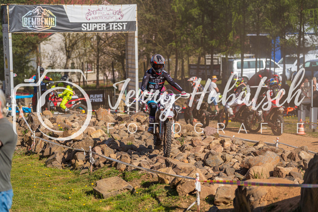 JHF.ECHT.4h.Samstag26 | jennyhubatsch-endurofotografie