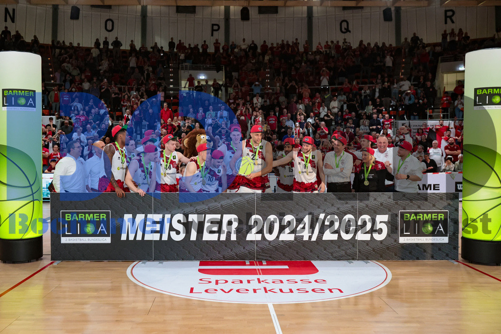 SES_LEVWOL20250525-74 | bond - Realisiert mit Pictrs.com