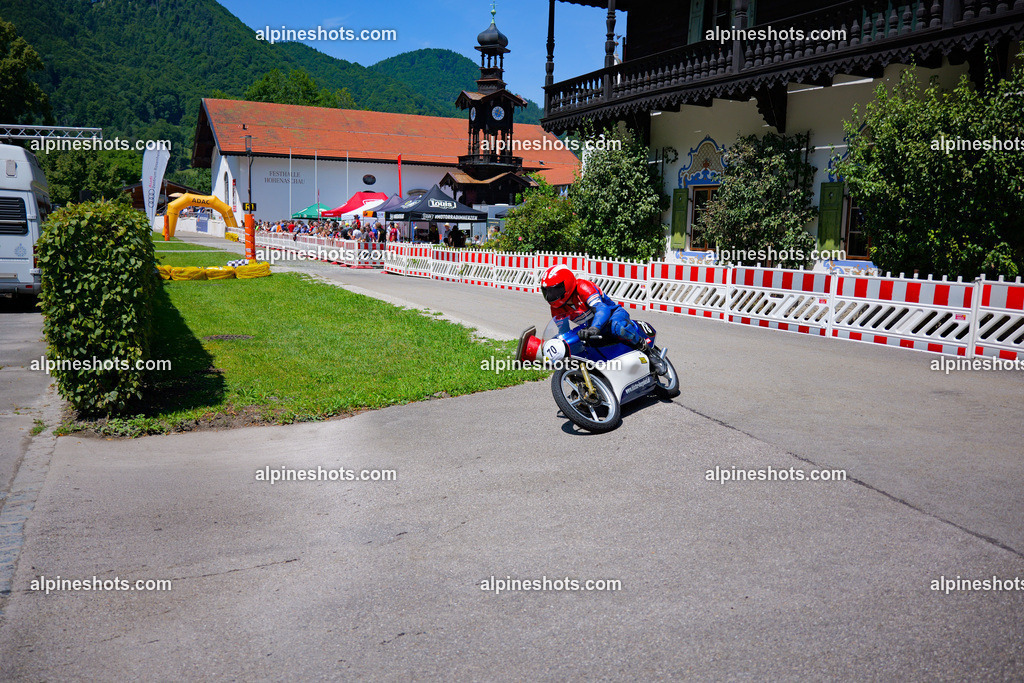 P1036987-2 | Erleben Sie atemberaubende, hochqualitative Fotos Ihrer Fahrt entlang der malerischen Alpenstraßen. Besuchen Sie alpineshots.com, um professionelle Aufnahmen Ihrer unvergesslichen Reise zu finden und zu kaufen - Realisiert mit Pictrs.com