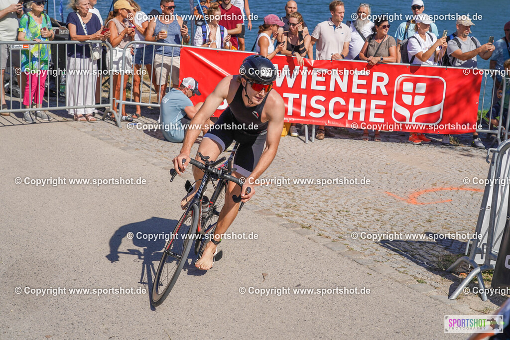 DSC00903 | Vienna Triathlon 2024                                        P3 Event                                                             #yourpictrs #sportshot_your_pictrs                 @Sportshotphotography                                     Photo Credit: www.sportshot.de