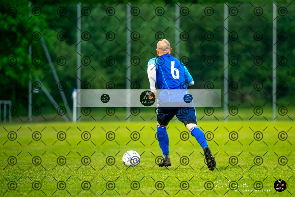 20260504_FCO-30_vs_FCM_048-68 | Sport und Naturfotografie von Roberto Esposito zeigt echte Momente Bewegung und die Schönheit der Natur. Ausdrucksstarke Bilder schaffen Emotionen.