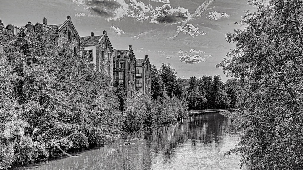 Kißkaltsche_Häuser_SW_Fürth | Entdecken Sie Fotografie aus Leidenschaft: Auftragsfotografie, HD-Fotos, Geschenkartikel aus Ihren Bildern und vieles mehr. Beauftragen Sie uns für besondere Momente!