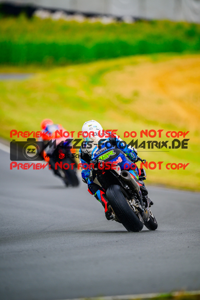 MaZZes_FotoMatrix_240727_6007705_9213 | STK