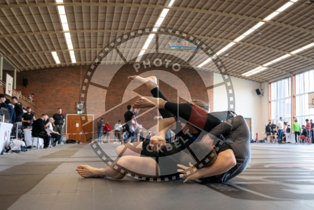 20240309PBB7134 | Fighters compete during the International Luta Livre (ILLCS) Spring Championship in Hannover, Germany, on March 9, 2024.