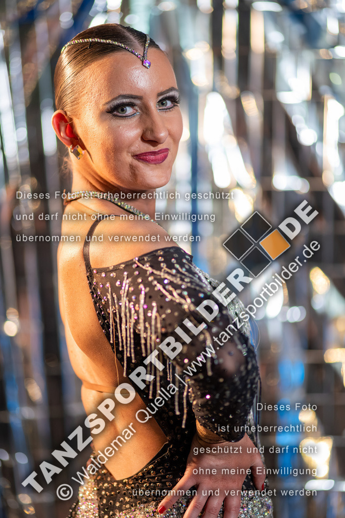 20260322-02468 | Hier finden Sie Tanz Bilder vom Latein und Standard Formationen tanzen. Sportbilder vom Tanzsport. Schöne Fotos und von Weltmeisterschaft, Europameisterschaft, Bundesliga, Regionalliga, Oberliga und Landesliga sowie von GOC Stuttgart, DanceComp, WM Bremen