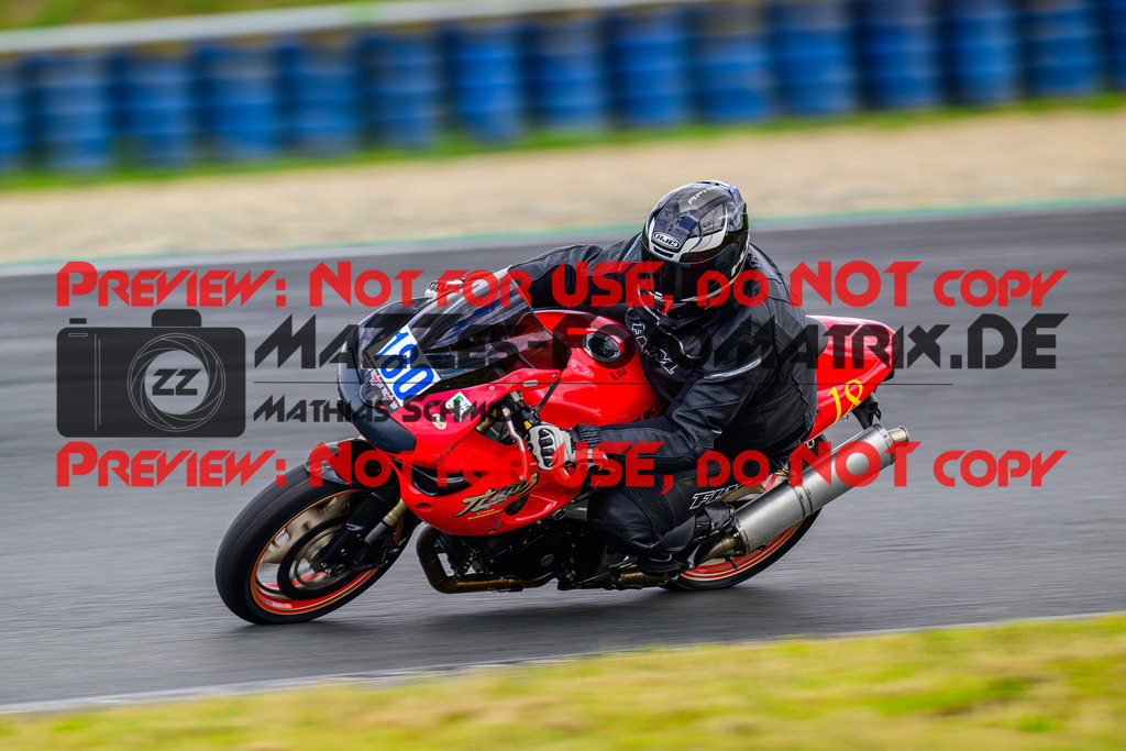 MaZZes_FotoMatrix_240724_6007705_9895 | BLAU