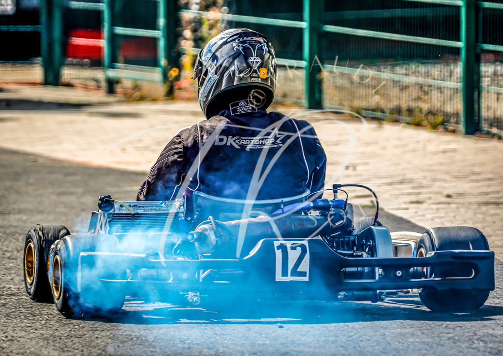 FB89DF43-C108-4BE4-A114-82DC68316B5A | traudl_s_fotos