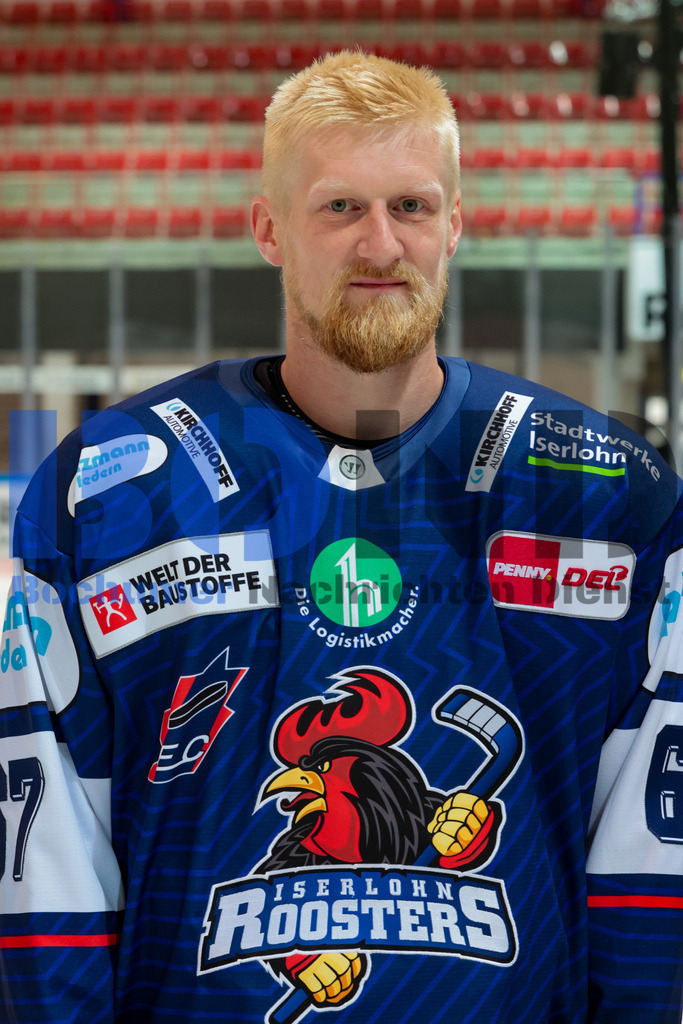 Deutsche Eishockey Liga (DEL): Iserlohn Roosters Teamshooting {date} -  | {headline}(Foto: Sebastian Sendlak / BOND) - Realisiert mit Pictrs.com