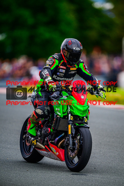 MaZZes_FotoMatrix_240727_6007705_2700 | TWIN