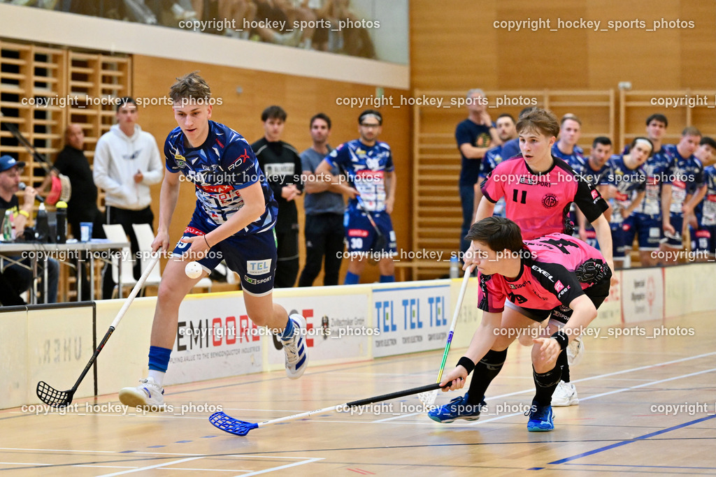 VSV Unihockey vs. Wiener Floorball Verein | #59 Nino Forelli VSV Unihockey, #79 LANGER Christopher Wiener Floorballverein, #11 Jakub Kir Wiener Floorballverein, VSV Unihockey vs. Wiener Floorball Verein, VSV Unihockey vs. Wiener Floorball Verein am 18.05.2025 in Villach (Ballspielhalle St. Martin), Austria, (Photo by Bernd Stefan)
