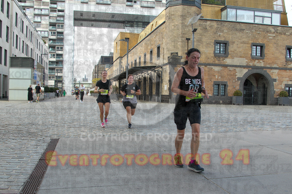 250920_1504_EV4_8059 | Sportfotografie im Rhein-Sieg Kreis, Köln, Bonn, NRW, Rheinland Pfalz, Hessen, etc. Unser Tätigkeitsfeld umfasst den Laufsport vom Volkslauf über den Marathon, Duathlon, Triathon bis zum Ultralauf wie Kölnpfad Ultra oder Schindertrail.