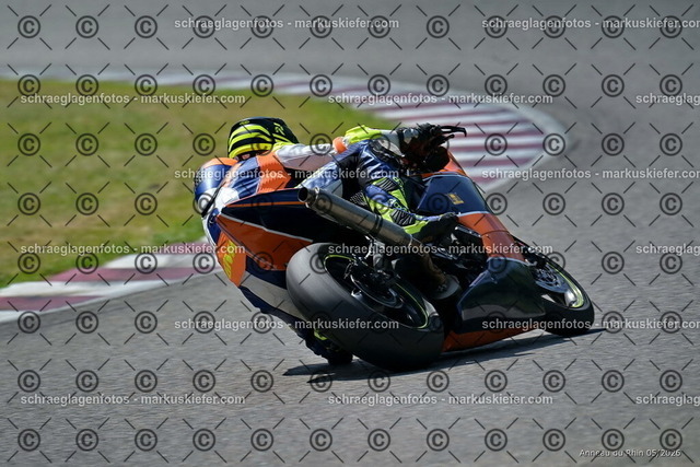 26BT02-1440 | markuskiefer.com - Realisiert mit Pictrs.com