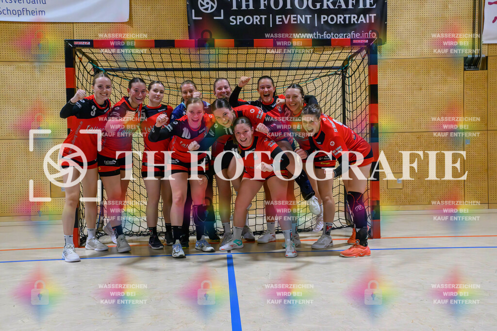 GER, SG Maulburg/Steinen - SV Allensbach 2, Handball, Suedbadenliga, 2. Spieltag, Saison 2023/2024, 14.10.2023 | Siegerfoto nach Spielende. 

GER, SG Maulburg/Steinen - SV Allensbach 2, Handball, Suedbadenliga, 2. Spieltag, Saison 2023/2024, 14.10.2023

Foto: TH Fotografie/Thomas Hess