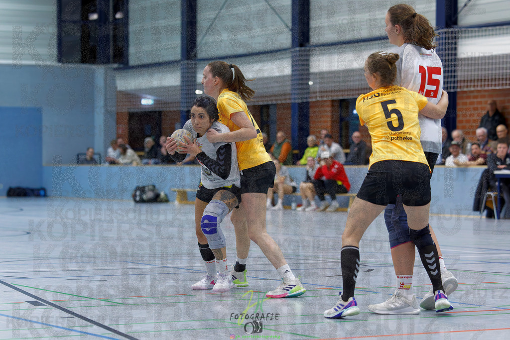 Frauen Oberliga Mitte (HHV); HSG Eibelshausen/Ewersbach - HSG Wettenberg II | Frauen Oberliga Mitte (HHV); HSG Eibelshausen/Ewersbach - HSG Wettenberg II am 13.12.2025 in Steinbrücken (Sporthalle am Hammerweiher)Photo © 2025 - Jörg Heinrich - Realisiert mit Pictrs.com