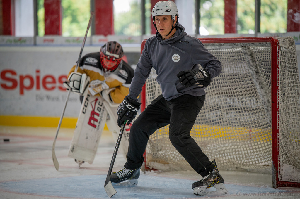 2025-09JP Hockey-Camp-Widnau-291 | "Fussifoto.com – Ihr Ansprechpartner für hochwertige Fotografie! Entdecken Sie kreative Bilder und professionelle Dienstleistungen. Kontaktieren Sie uns für Ihre Projekte!"