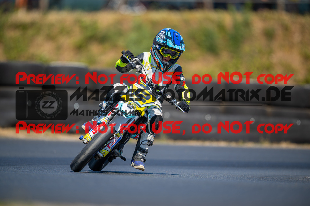 MaZZes-Fotomatrix-20260815-601814 | ROOKIES
