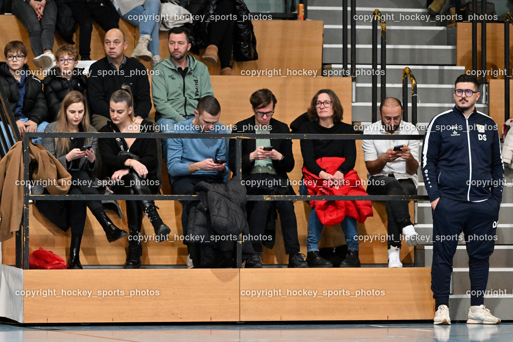 Carinthia Flamengo Futsal Club vs. Futsal Klagenfurt | Stadträtin Klagenfurt Constance Mochar, Vizebürgermeister Klagenfurt Ronald Rabitsch, Hände Spielen, Headcoach Futsal Klagenfurt Marko Petricevic, Besucher Ballspielhalle Viktring, Carinthia Flamengo Futsal Club vs. Futsal Klagenfurt, Carinthia Flamengo Futsal Club vs. Futsal Klagenfurt am 01.12.2024 in Klagenfurt (Ballspielhalle Viktring), Austria, (Photo by Bernd Stefan)