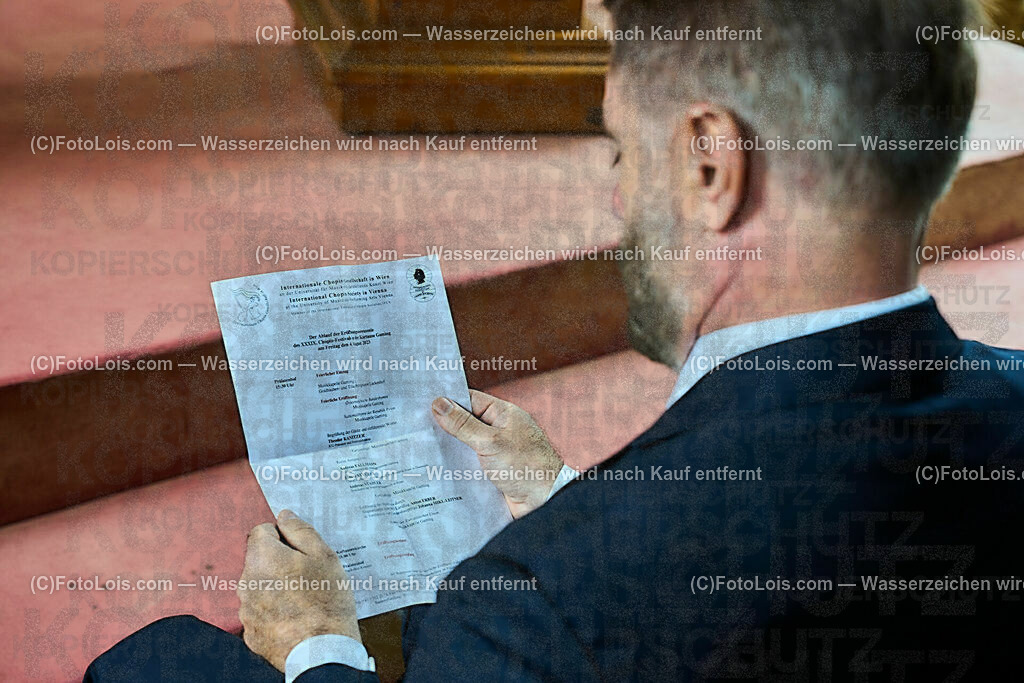 ALP0176_XXXIX_Chopin-Festival_Eroeffnung | (C)FotoLois.com, Alois Spandl, XXXIX. internationales CHOPIN-Festival in der Kartause Gaming, Eröffnung des Festivals mit Einmarsch der Goldhaubengruppe Lackenhof mit der Musikkapelle Gaming sowie den Ehrengästen und Eröffnungsansprachen in der Barockbibliothek, Fr 4. August 2023.