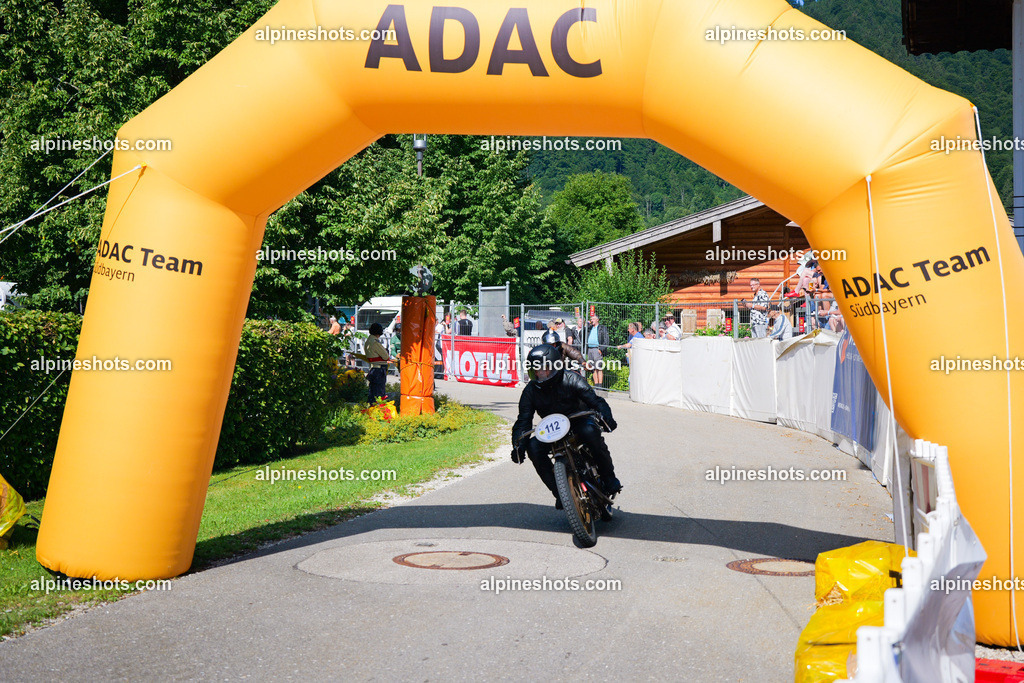 P1025910 | Erleben Sie atemberaubende, hochqualitative Fotos Ihrer Fahrt entlang der malerischen Alpenstraßen. Besuchen Sie alpineshots.com, um professionelle Aufnahmen Ihrer unvergesslichen Reise zu finden und zu kaufen - Realisiert mit Pictrs.com