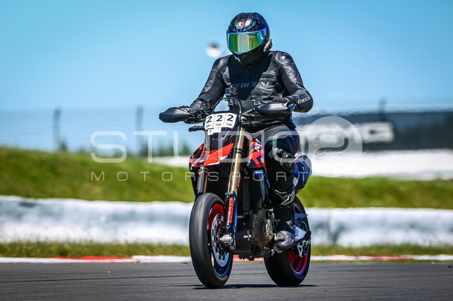 0222-260526NBR-022_222 | Deine Full-Service-Agentur für ✔️Videoproduktionen und ✔️Motorsportfotografie Jetzt Angebot anfragen!