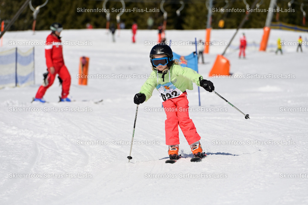 SRF_27.02.2026_694 | Skirennfotos,Serfaus,Fiss,Ladis,Kinderskirennen,Winter,Tirol,Oberland,skirace,SFL,feelfree,weil wir's genießen,ski,Ski,skifahren,Sonnenplateau, - Realisiert mit Pictrs.com