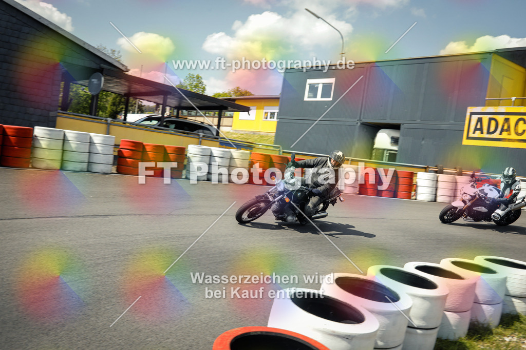 OBK_Mai_Volker_Adam-10941 | Hier findet Ihr Bilder von Touristenfahrten auf der Nürburgring Nordschleife oder von anderen Veranstaltungen die ich besucht habe. Viel Spass beim Durch Schauen 