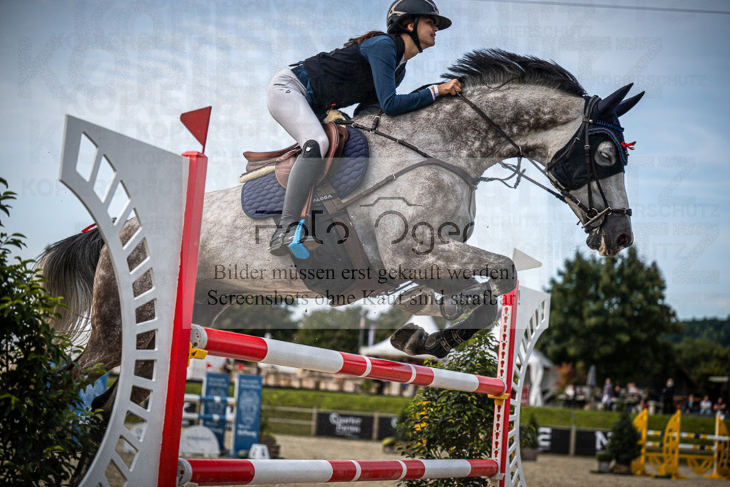 DOS_7374 | Entdecke hochwertige Reitturnierfotos von Foto Oger. Professionell, emotional und authentisch – jetzt Lieblingsmomente im Shop bestellen.Deutschlandweite Turnierfotografie. - Realisiert mit Pictrs.com