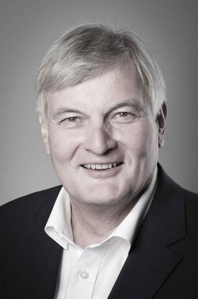 917MercedesServiceGipfel_Portraits120615ServieGipfel1837 Foto_SWernz | Fotograf Köln - Realisiert mit Pictrs.com