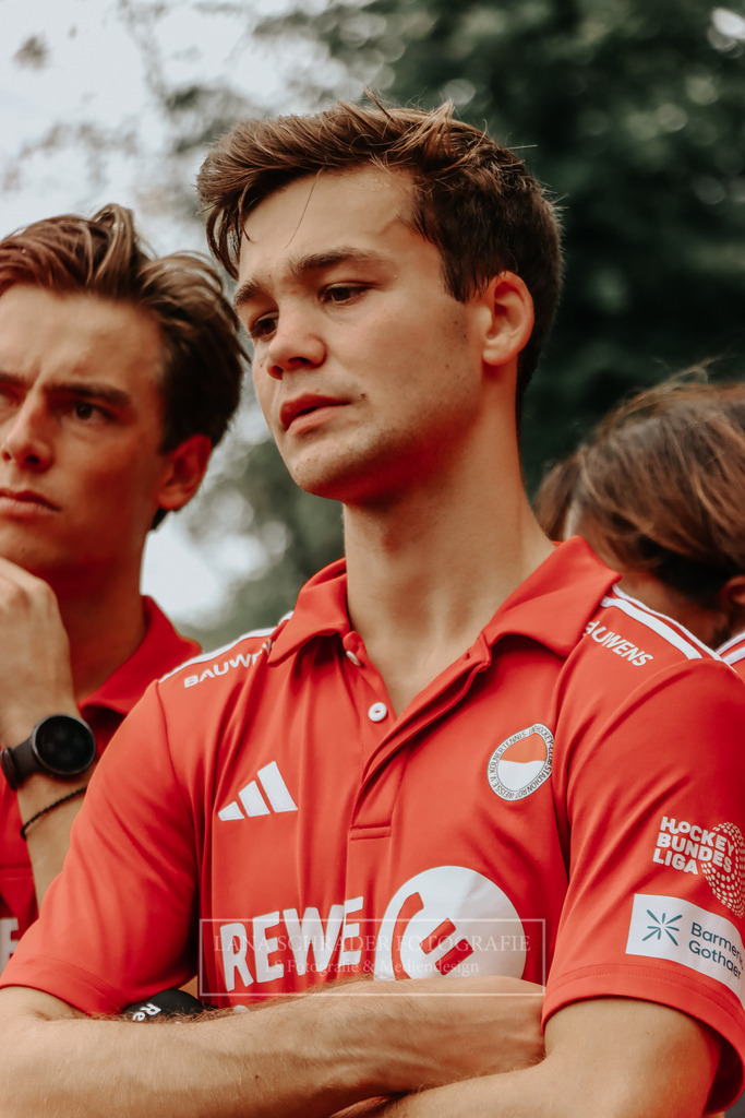 Herren_Bundesliga_02_F_RWK-UHC_21.09.25_Köln (444 von 471) | lanaschraderfotografie - Realisiert mit Pictrs.com