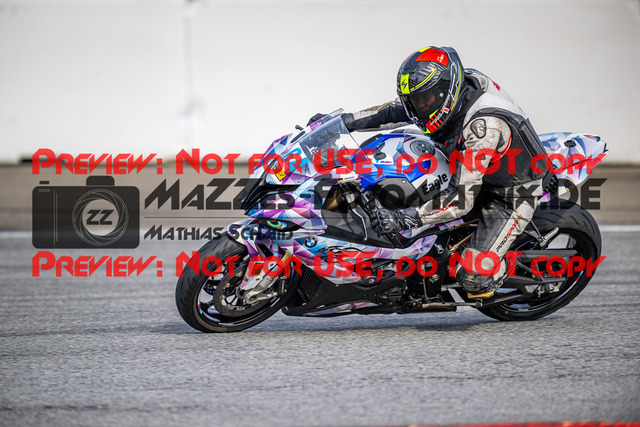 MaZZes_Fotomatrix_20240317_6021986_5811 | Fotograf Mathias Schmid
Sportfotograf,
Eventfotograf,
Hochzeitsfotograf,
Portraitfotograf