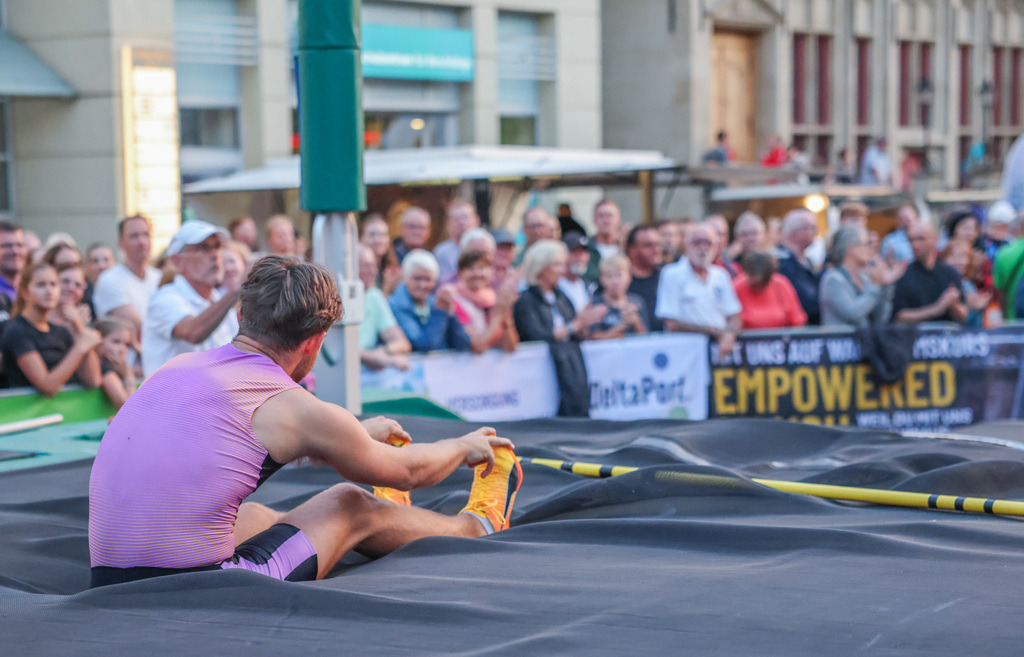 top-top.de-250828-378 | Foto, Video, Fotografie, Videografie, Fotobox, DJ, Discjockey, Musik, Musikbox, Veranstaltung, Photobooth, Amazon, Ebay, Buchtipp, Bestseller, Autor, Verlag, Buch, Wesel, Hamminkeln, NRW, Dinslaken, Rees, Drohne, Hochzeit, Party, Fotobox, Wesel, Fotograf