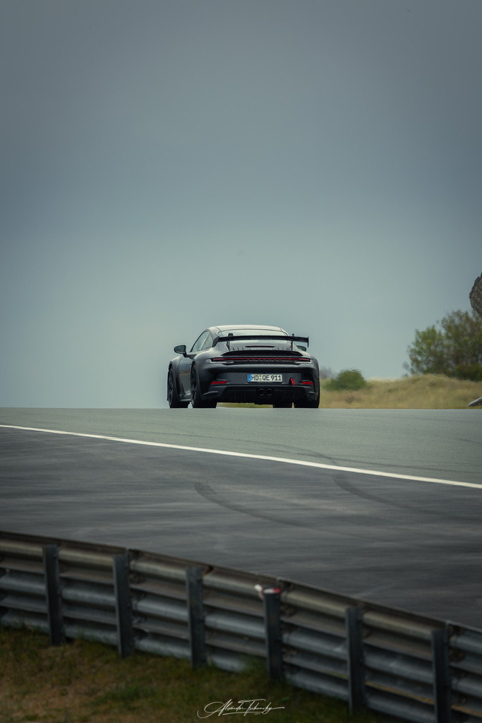 R6AT1520 _Alexander Tschuncky | Entdecken Sie die faszinierende Welt von Alexander Tschuncky Arts: Kreative Fotografie, atemberaubende Automobilkunst und hochwertiger Bilderdruck. Lassen Sie sich inspirieren! - Realisiert mit Pictrs.com