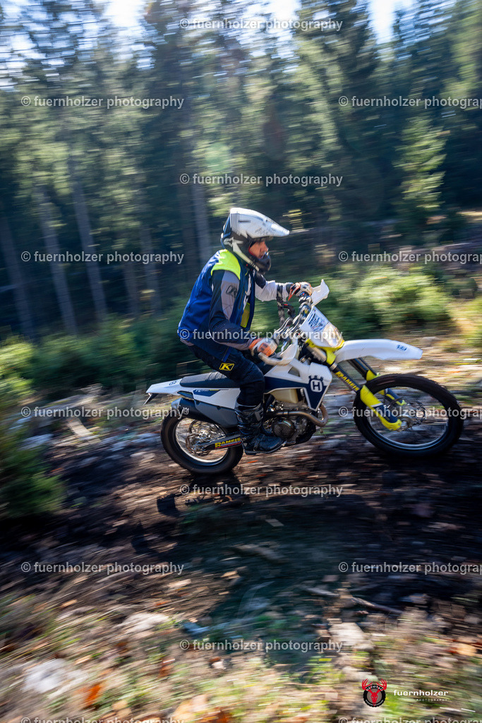 fuernholzer_241026-C1-304 | Fotografische Impressionen von der Red Stag Enduro Extreme by fuernholzer-photography.com. Endurosport in Österreich fotografisch festgehalten von fuernholzer. Auftragsfotografie für Private, Gewerbefotos und Industriefotografie. Eventfotografie, Sportfotografie und Motorsportfotografie. Anbieter von Fotoworkshops, Fototraining, fotografischen Vorträgen und Fotoseminaren.