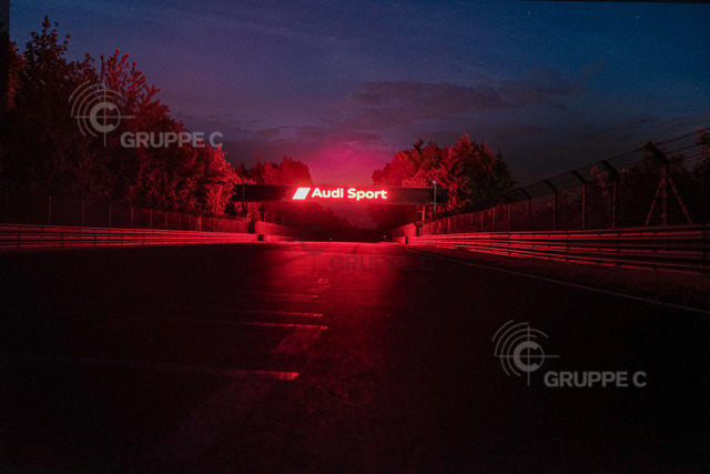 24h_2019_Dominik_Blase_SPORTTOTAL_300dpi-2786_m | Motorsport-Fotografie: DTM, 24h Nürburgring und GT-Action in hochauflösenden Bildern. Entdecke packende Rennmomente & Impressionen direkt aus der Boxengasse. - Realisiert mit Pictrs.com