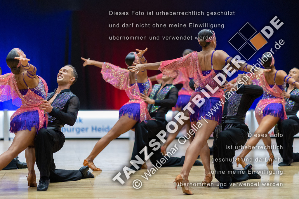 20230114-11776 | Hier finden Sie Tanz Bilder vom Latein und Standard Formationen tanzen. Sportbilder vom Tanzsport. Schöne Fotos und von Weltmeisterschaft, Europameisterschaft, Bundesliga, Regionalliga, Oberliga und Landesliga sowie von GOC Stuttgart, DanceComp, WM Bremen