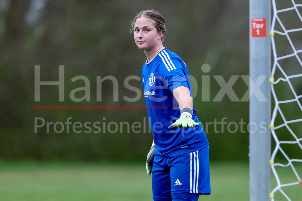 Fussball, Testspiel Frauen, ATS Buntentor - SV Werder Bremen | v.li.: Joelin Gnaß (Torhüterin, Torwart, ATS Buntentor, 1) gibt Anweisungen, gestikuliert, mit den Armen gestikulieren, Portrait, Nahaufnahme, Einzelfoto, Einzelbild