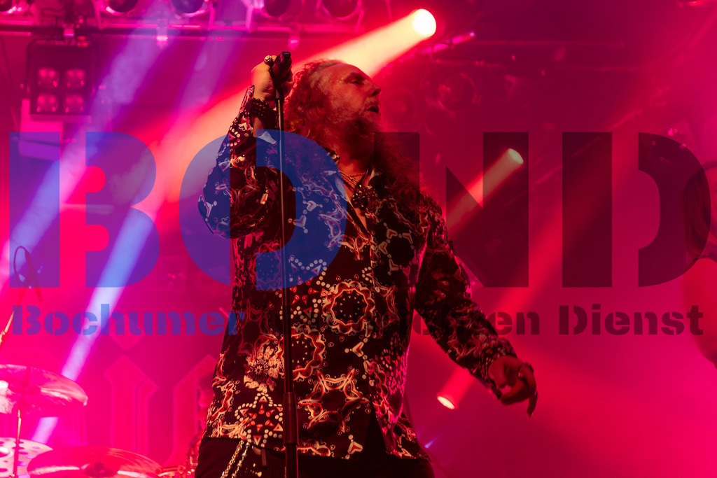 SES_NURDIO20250102-33 | bond - Realisiert mit Pictrs.com