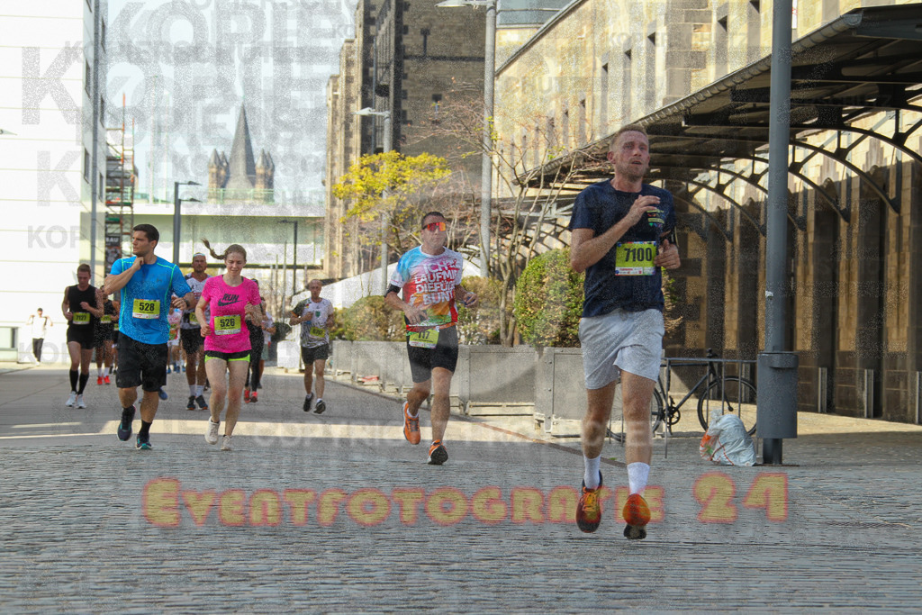 250920_1454_EV4_7508 | Sportfotografie im Rhein-Sieg Kreis, Köln, Bonn, NRW, Rheinland Pfalz, Hessen, etc. Unser Tätigkeitsfeld umfasst den Laufsport vom Volkslauf über den Marathon, Duathlon, Triathon bis zum Ultralauf wie Kölnpfad Ultra oder Schindertrail.