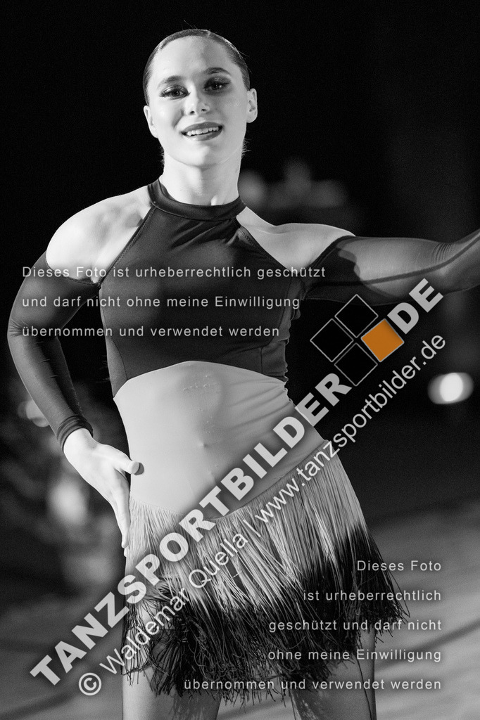 20250503-00504 | Hier finden Sie Tanz Bilder vom Latein und Standard Formationen tanzen. Sportbilder vom Tanzsport. Schöne Fotos und von Weltmeisterschaft, Europameisterschaft, Bundesliga, Regionalliga, Oberliga und Landesliga sowie von GOC Stuttgart, DanceComp, WM Bremen