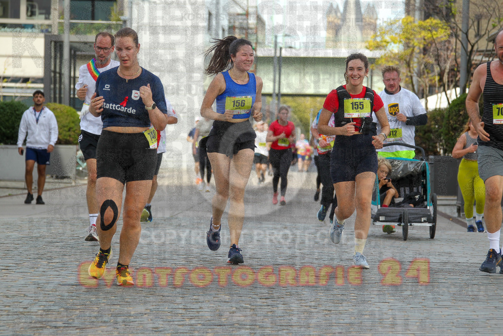 250920_1332_EV4_5942 | Sportfotografie im Rhein-Sieg Kreis, Köln, Bonn, NRW, Rheinland Pfalz, Hessen, etc. Unser Tätigkeitsfeld umfasst den Laufsport vom Volkslauf über den Marathon, Duathlon, Triathon bis zum Ultralauf wie Kölnpfad Ultra oder Schindertrail.