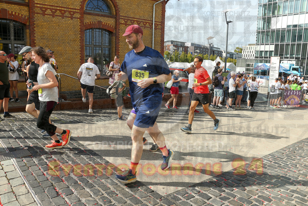 250920_1431_EX1_7350 | Sportfotografie im Rhein-Sieg Kreis, Köln, Bonn, NRW, Rheinland Pfalz, Hessen, etc. Unser Tätigkeitsfeld umfasst den Laufsport vom Volkslauf über den Marathon, Duathlon, Triathon bis zum Ultralauf wie Kölnpfad Ultra oder Schindertrail.