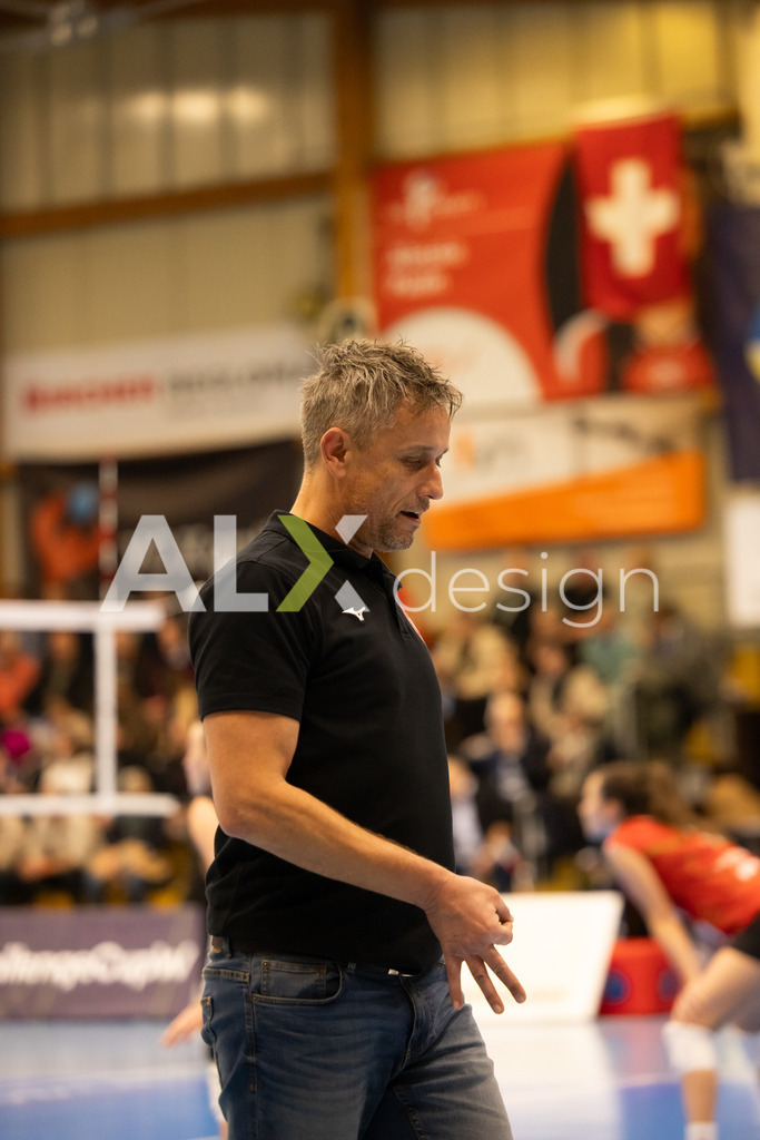 Volleyball I Frauen I Saison 2025-2026 I CEV Volleyball Challenge Cup 2026 | Women I 16th Finals I VC Kanti Schaffhausen - TJ Ostrava I 03.12.2025 | Hochwertige Sportfotos kaufen & lizenzieren für Medien, Vereine, Agenturen & Sportler:innen. Entdecke professionelle Sportfotografie im Bildshop von Alexander Franzen. - Realisiert mit Pictrs.com