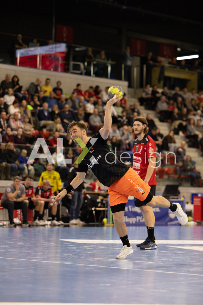 Handballen I Herren I Saison 2025-2026 I Quickline Handball League 2026 | Men I 18. Spieltag I Pfade Winterthur - Kadetten Schaffhausen I 20.12.2025 | 6 Odinn Rikhardsson (Kadetten Schaffhausen) - Flügel rechts - Realisiert mit Pictrs.com