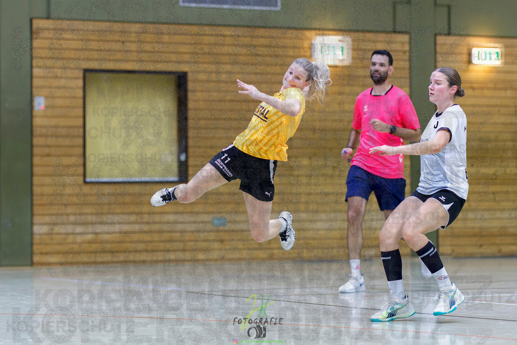 Frauen Oberliga Mitte (HHV); HSG Eibelshausen/Ewersbach - HSG Linden | Frauen Oberliga Mitte (HHV); HSG Eibelshausen/Ewersbach - HSG Linden am 15.11.2025 in Eibelshausen (Holderberghalle)Photo © 2025 - Jörg Heinrich - Realisiert mit Pictrs.com