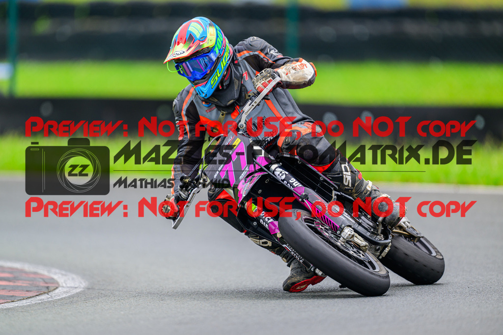 MaZZes_FotoMatrix_240622_6007705_5025 | UE40